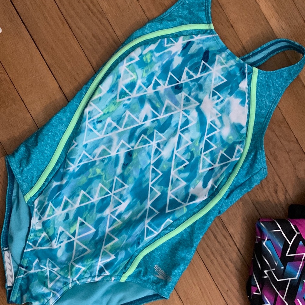 Speedo size 14